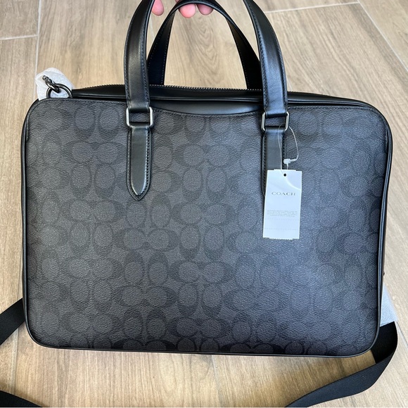 Coach Graham Slim Brief In Signature Canvas - Picture 3 of 9